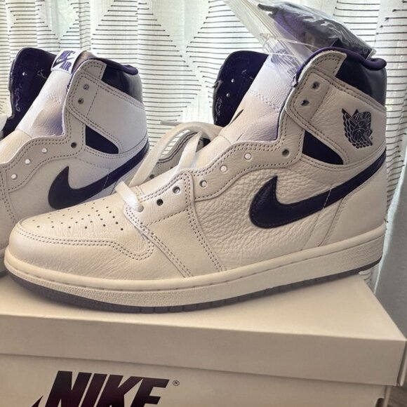 Womens Air Jordan 1 High OG Size 9 Court purple/ white NWT - Picture 1 of 6